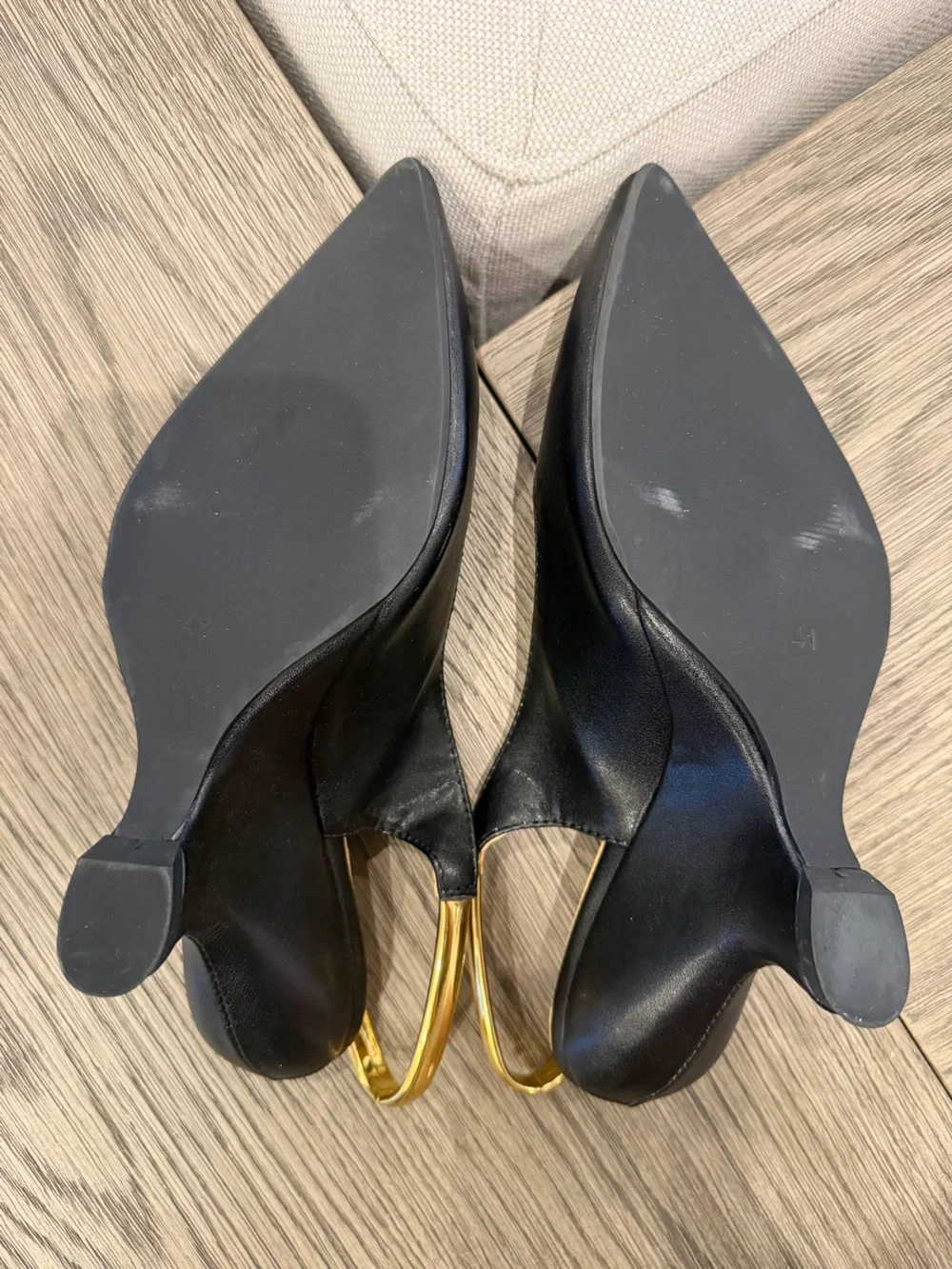 Black Pointed Slingback Heels with Gold Sling Strap (Bottega Vibes ‼️) size 41